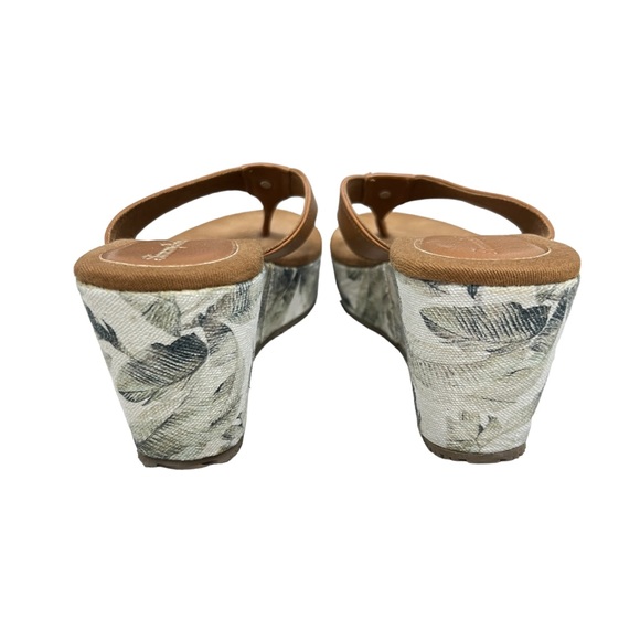 Tommy Bahama Seige tan tropical women’s thong wedge size 7 - Picture 3 of 9